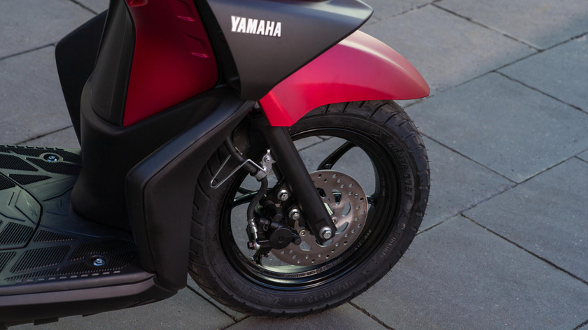 Yamaha RayZR brakes and front suspension