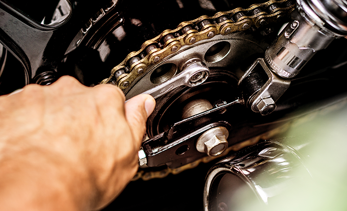Motorcycle maintenance: How to tighten a loose motorcycle chain