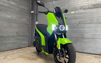 Silence S01 Connected Electric Scooter Road Test Review - 2021