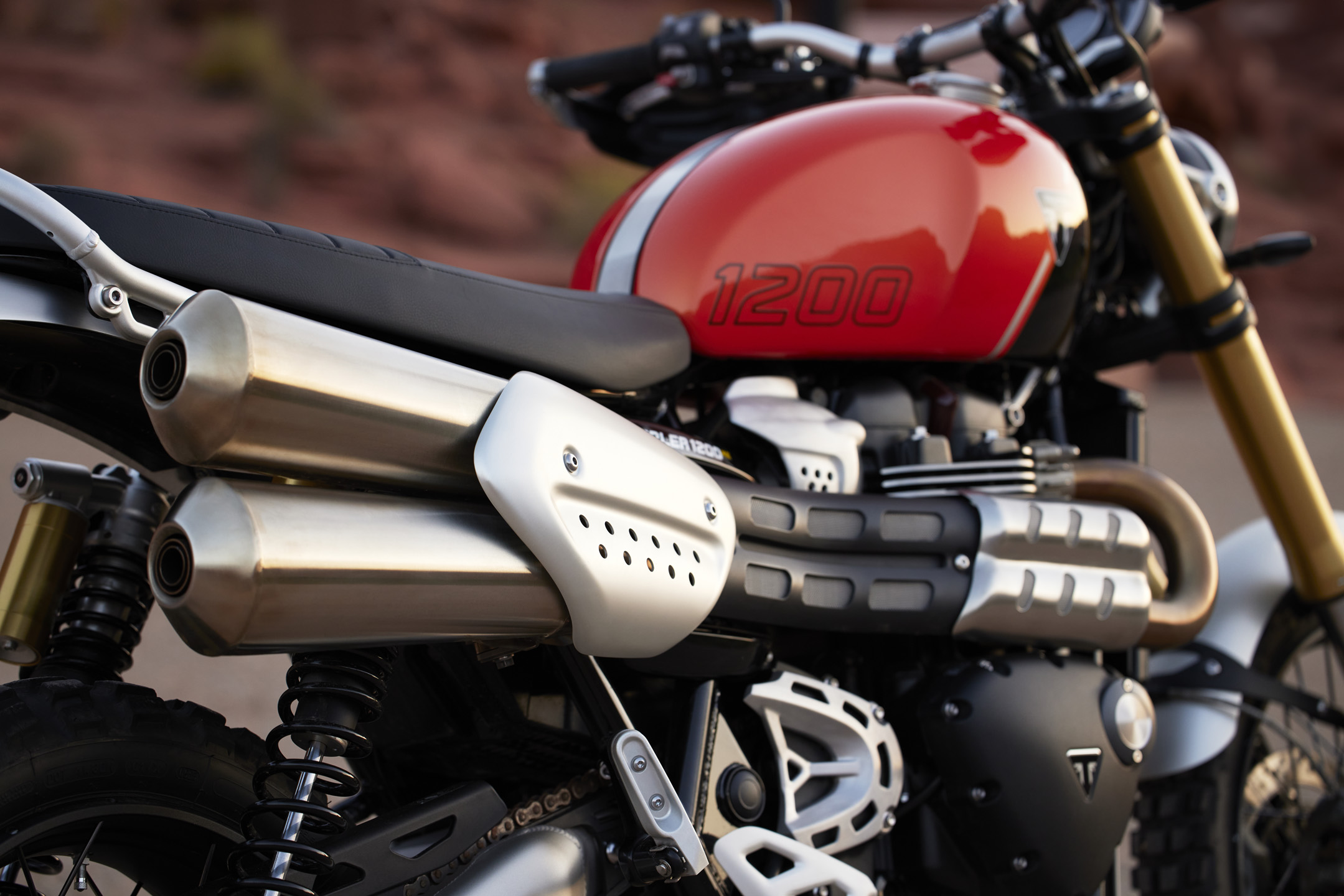 Triumph Scrambler 1200 high-slung twin exhaust