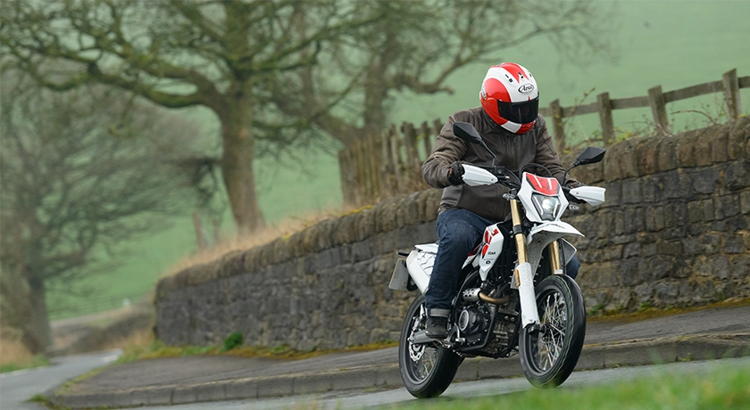QJ COV 125 RIDE ON 2.webp