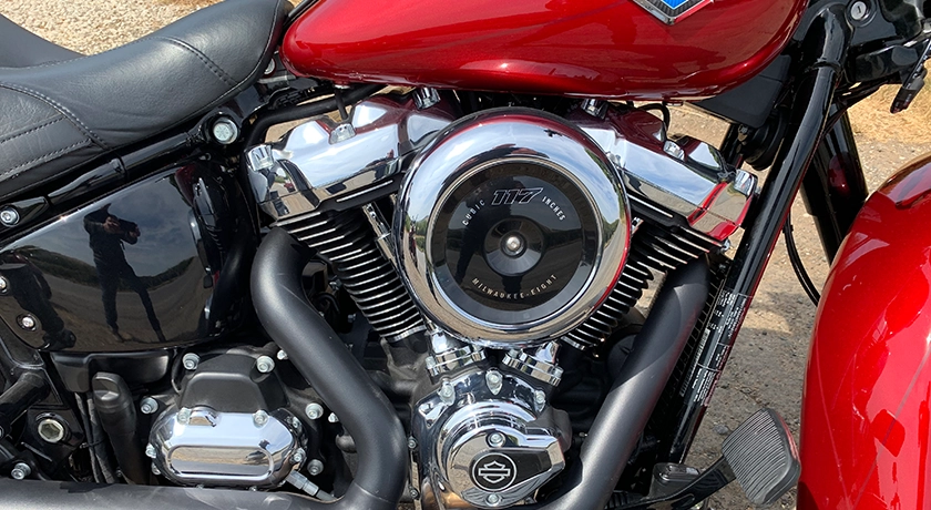 Harley Davidson Heritage Classic ENGINE CLOSE UP 4.webp