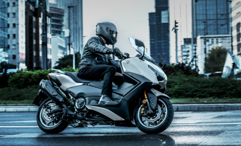 Top 10 Maxi Scooters 2025 | The BEST Big Scooters This Year!