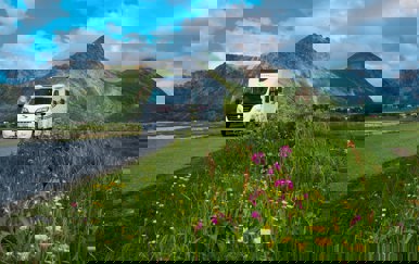 The Pros and Cons of Owning a Motorhome