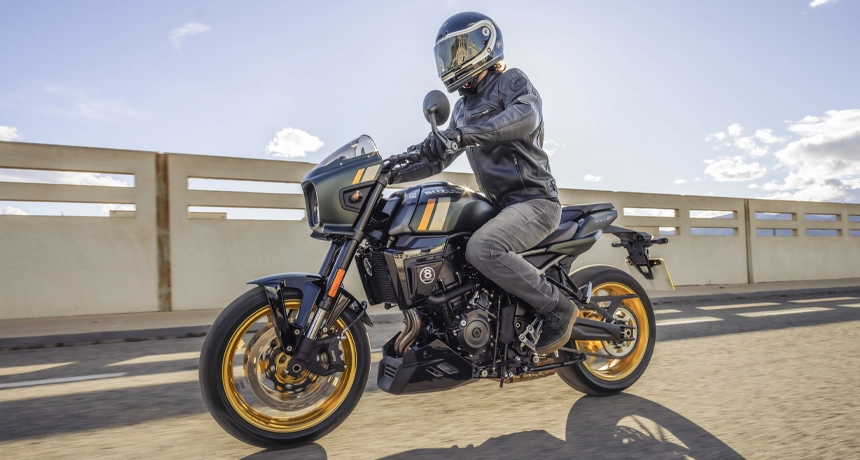 SuzGSX8TT1 copy.webp