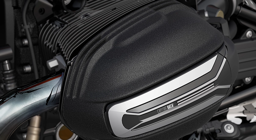 BMW R12S CLOSE UP ENGINE 4.webp