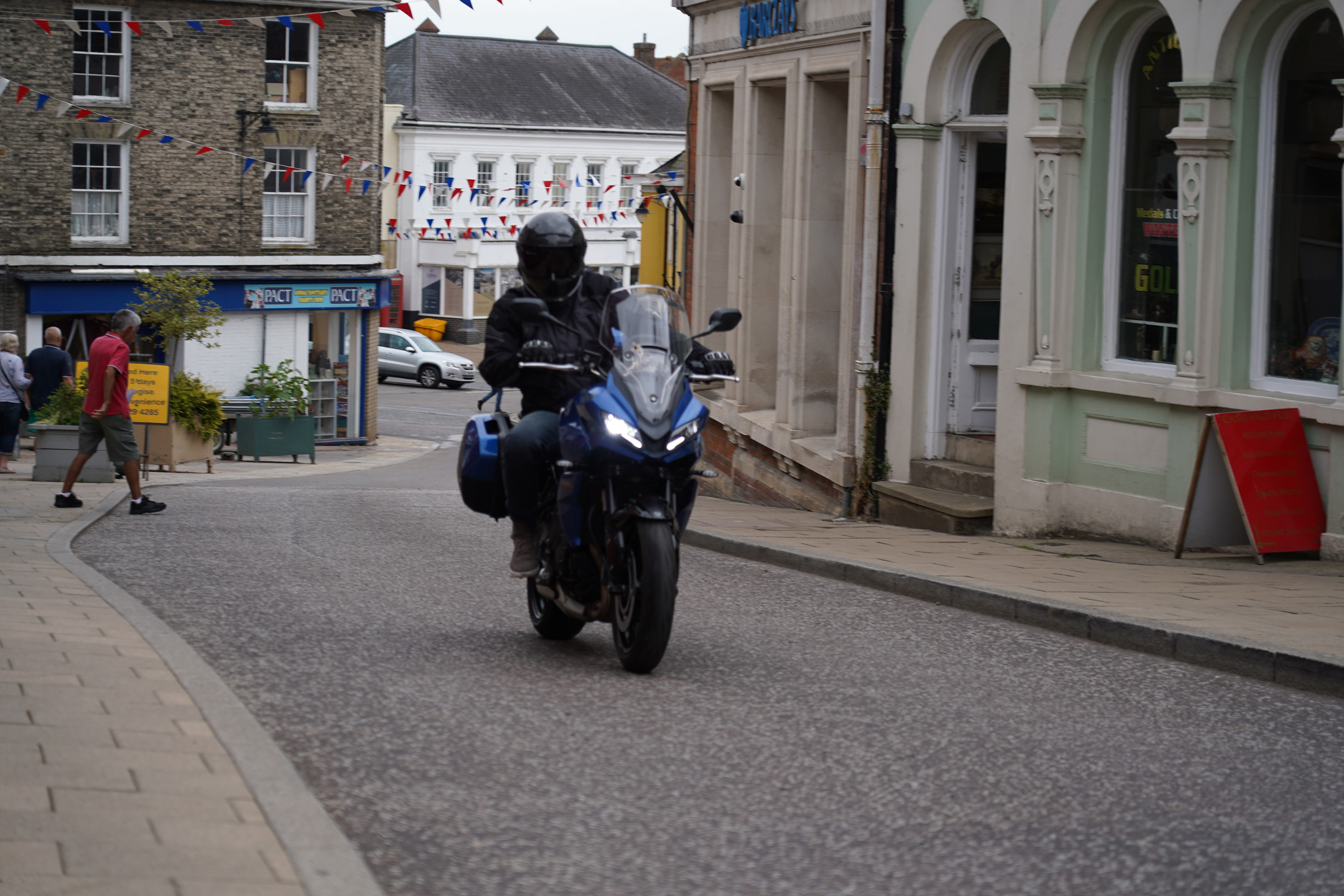 Triumph Tiger Sport 660 riding in Diss, England 2023