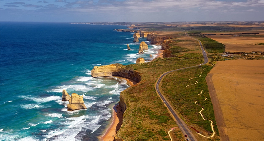3. The Great Ocean Road.webp