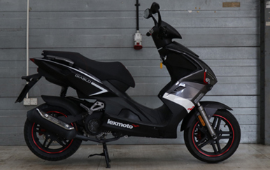 Lexmoto Diablo 125 Scooter Road Test Review - Euro 4