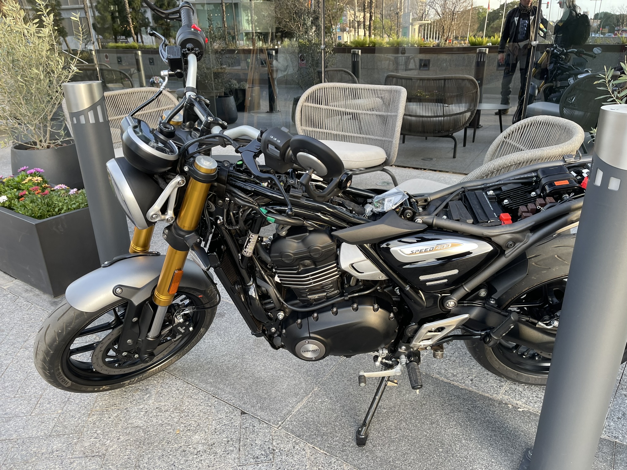 Lucchetto Nascosto Per Casco Moto - Sistema Antifurto A 5 Punti, Compatibile Con Speed 400/Scrambler 400X, In Lega Zincata