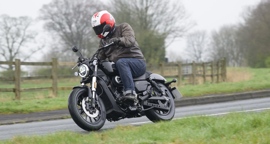 QJ SRV125V 3.webp
