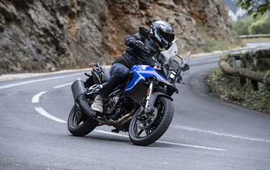 Suzuki V-Strom 800RE Review (2023) | Is it more than a V-Strom?
