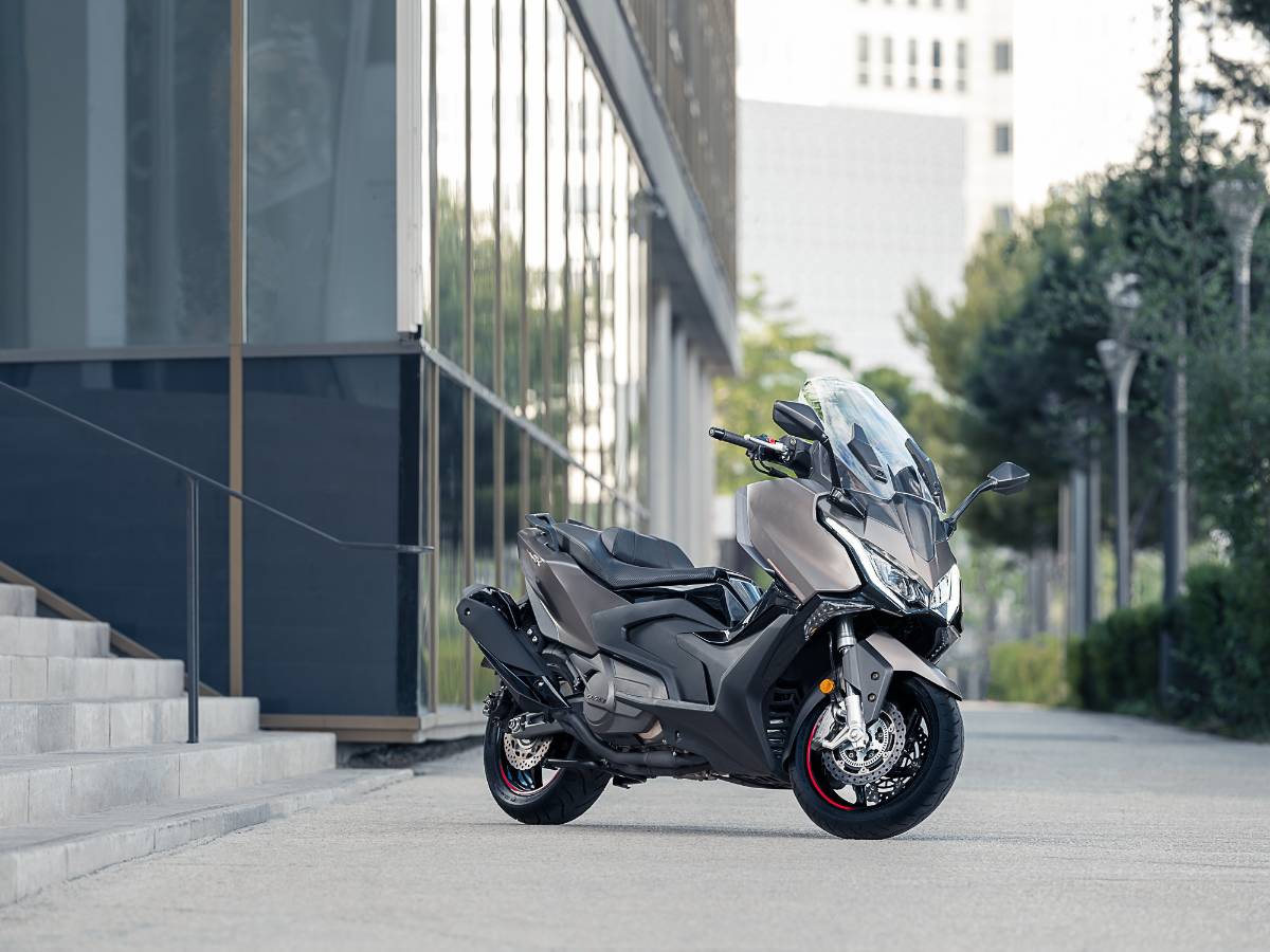 Honda Forza 350 Scooter Review - Euro 5 - Lexham Insurance