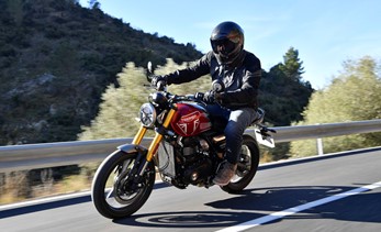 2024 Triumph Speed 400 and Scrambler 400 X Review | Road Test in Spain!