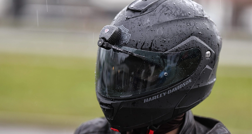 helmet visor wiper.webp