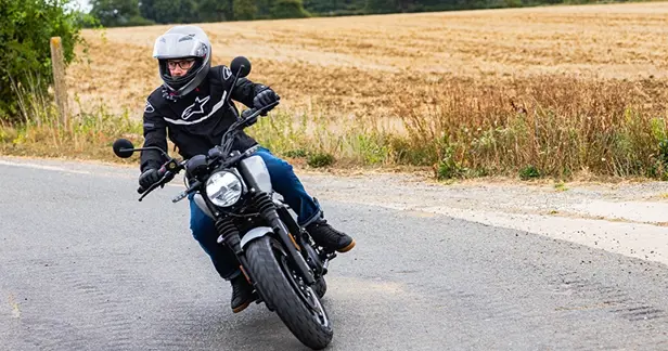 2025 Royal Enfield Guerrilla 450 Review