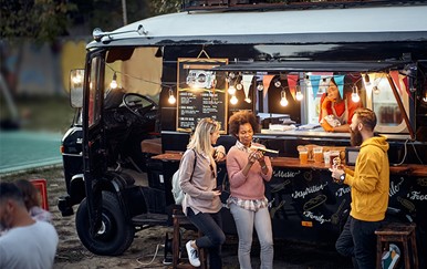 Pros and Cons of a Mobile Catering Business