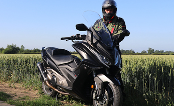 Kymco AK 550 Maxi Scooter Road Test Review - Euro 4