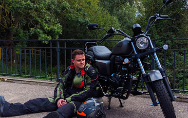 Sinnis Hoodlum 125 Motorcycle Road Test Review - Euro 4