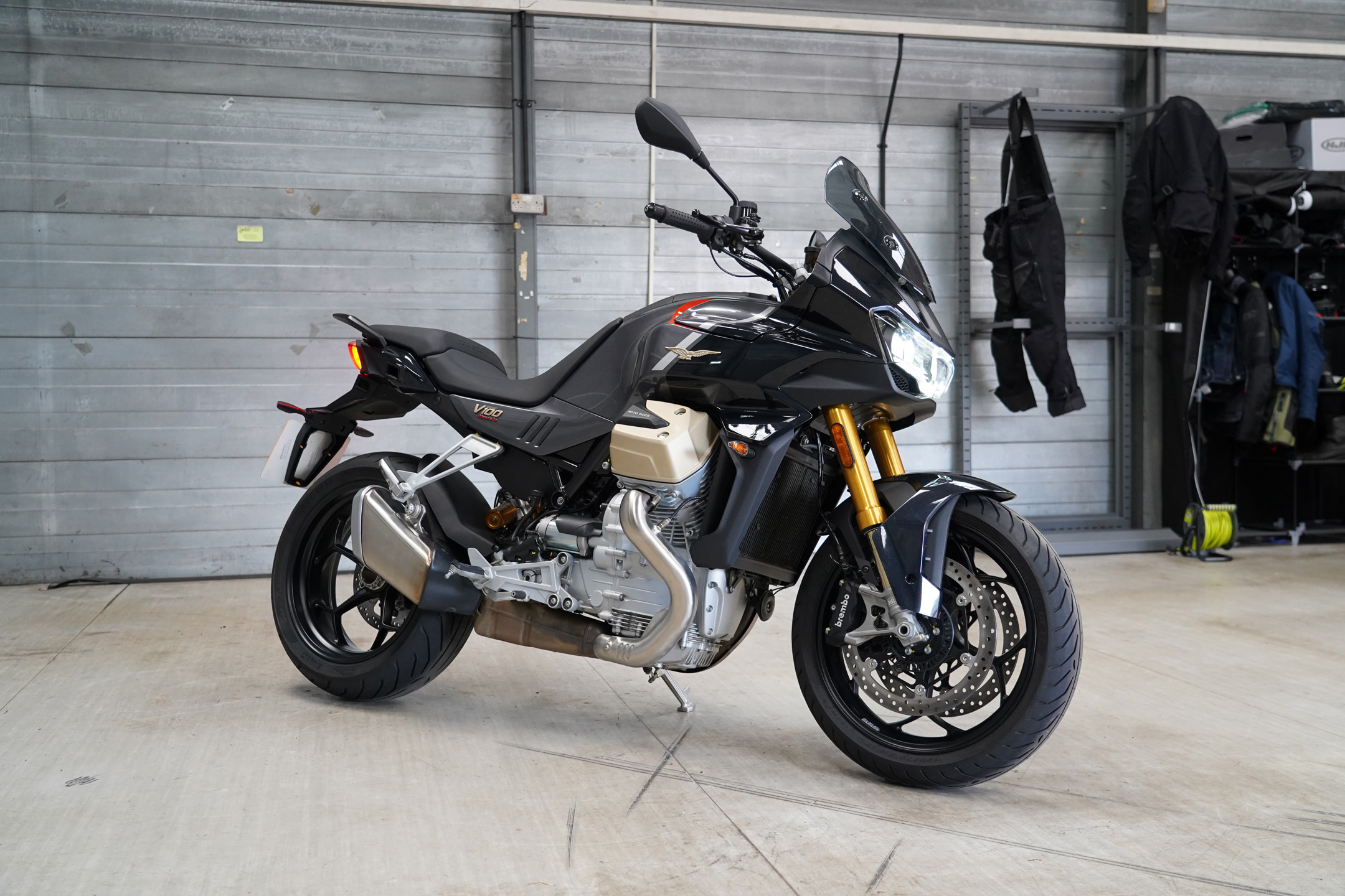 Moto Guzzi V100 Mandello S 2023 in the BikeMatters studio