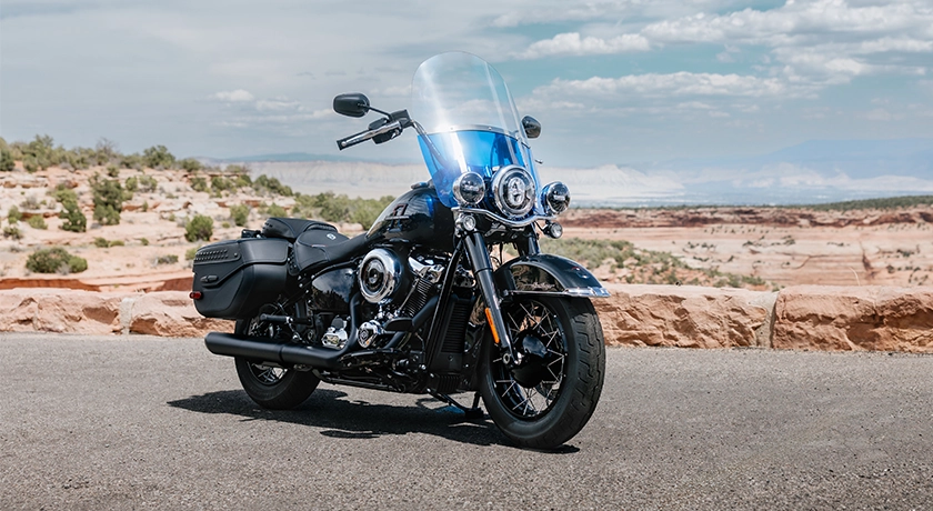 Harley Davidson Heritage Classic PARKED UP 2.webp