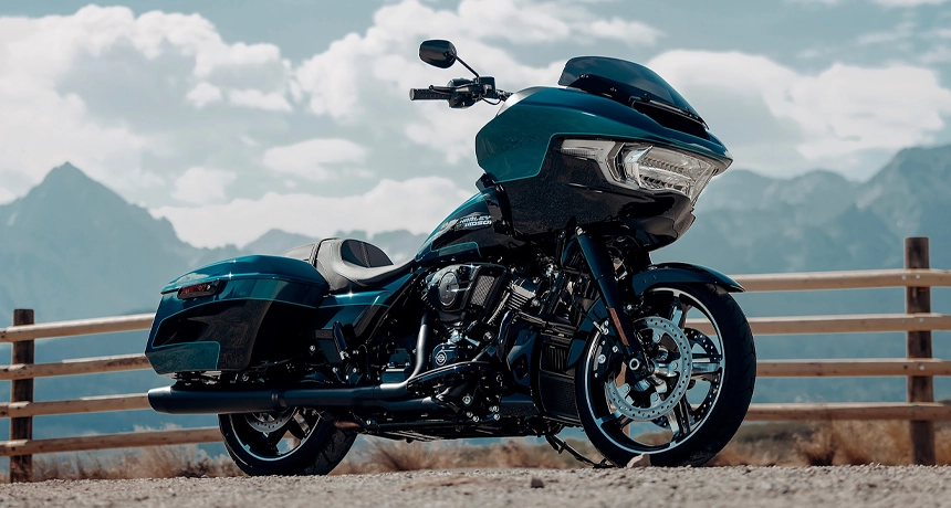 Harley-Davidson Road Glide.webp