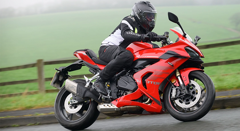 2026 SRK 800 RR.webp