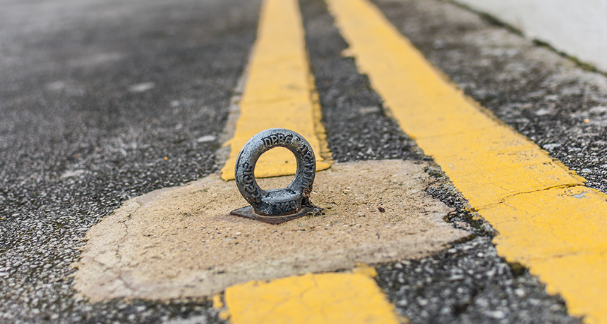 Concrete ground anchor