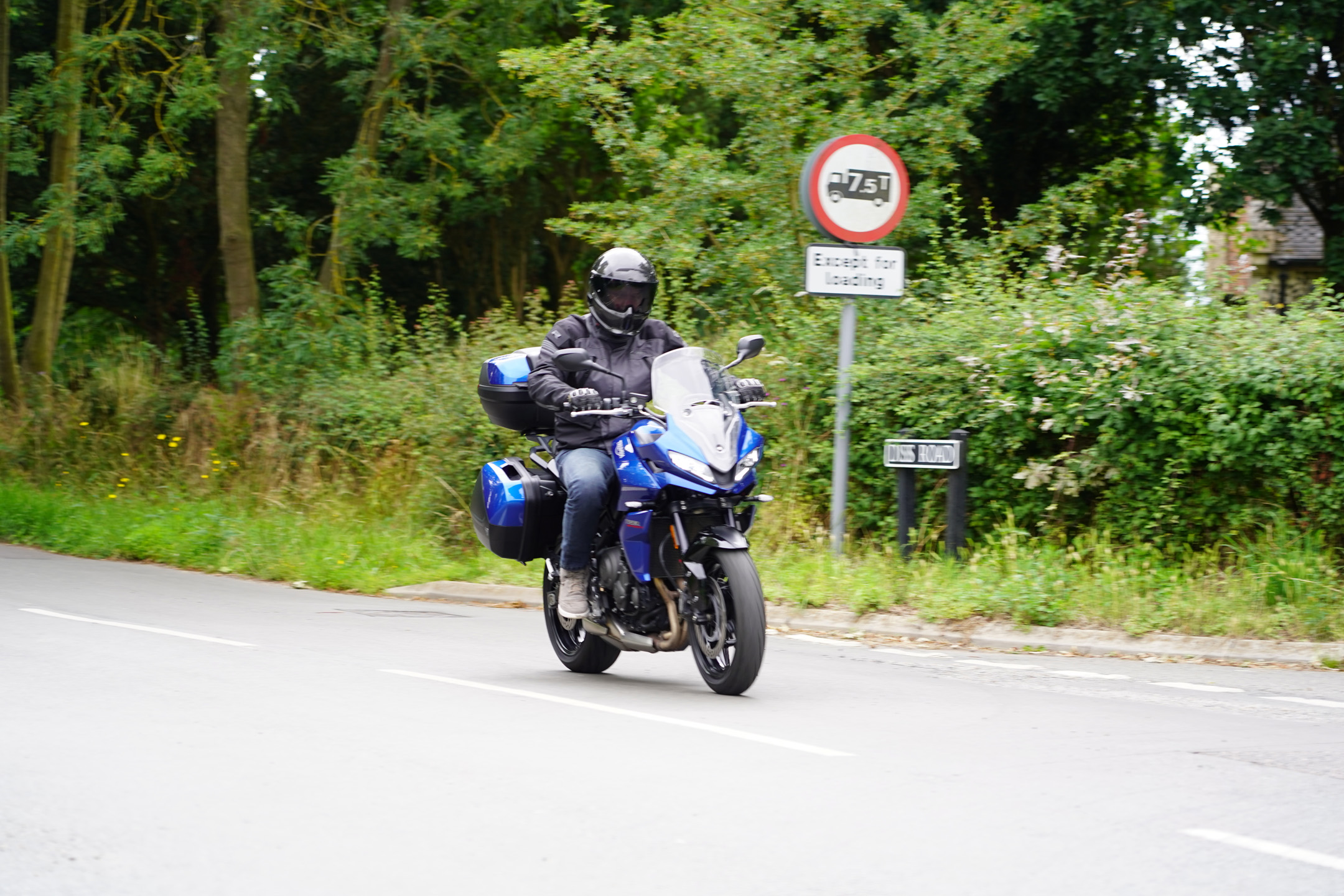 Triumph Tiger Sport 660 tour riding position