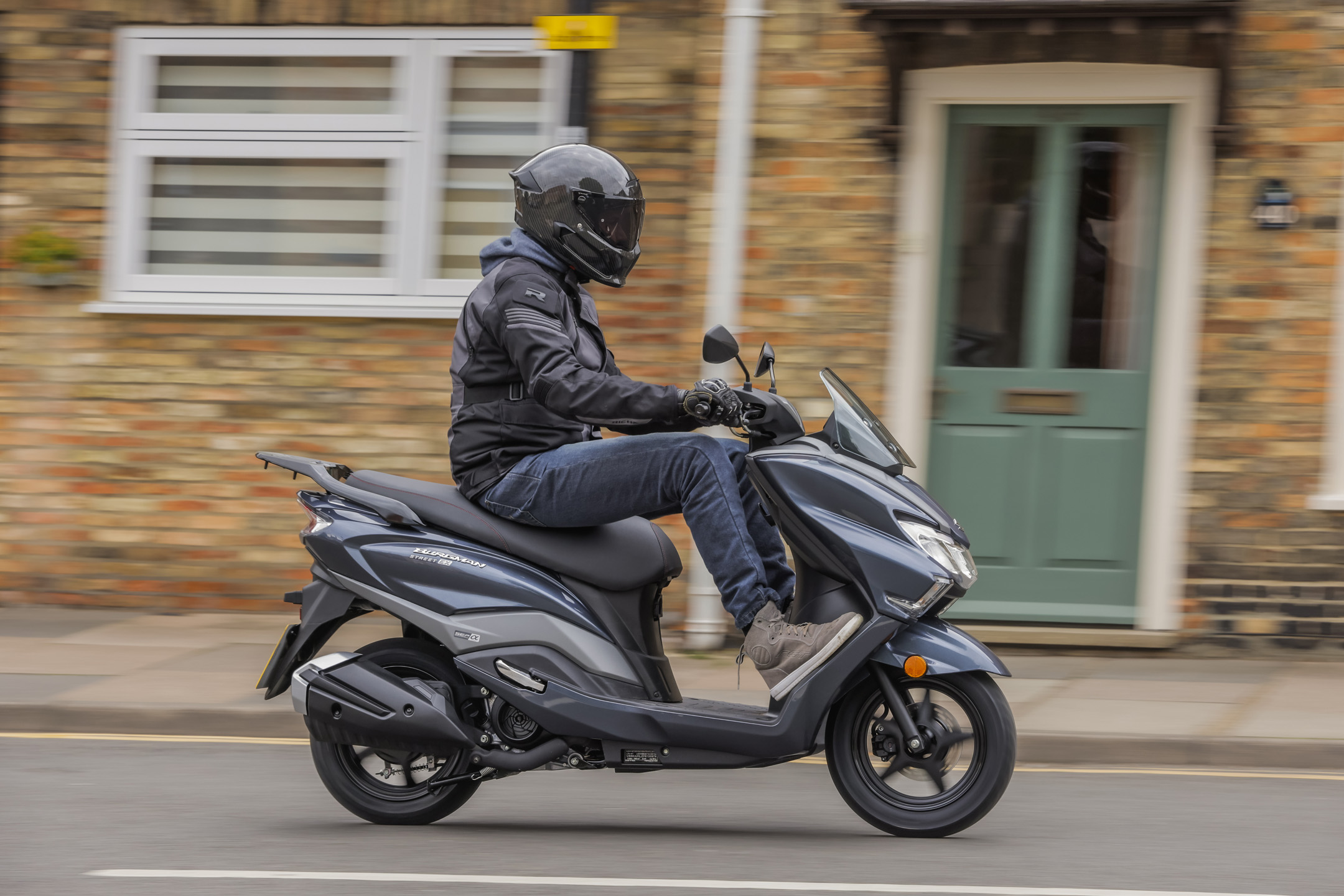 Take a look at the new Suzuki Burgman 125EX