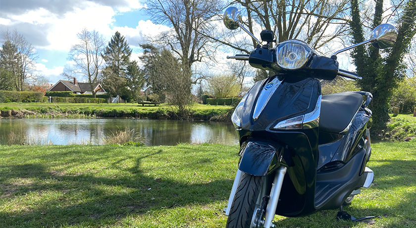 Piaggio Liberty 125 Scooter Road Test Review - Euro 5 - Lexham