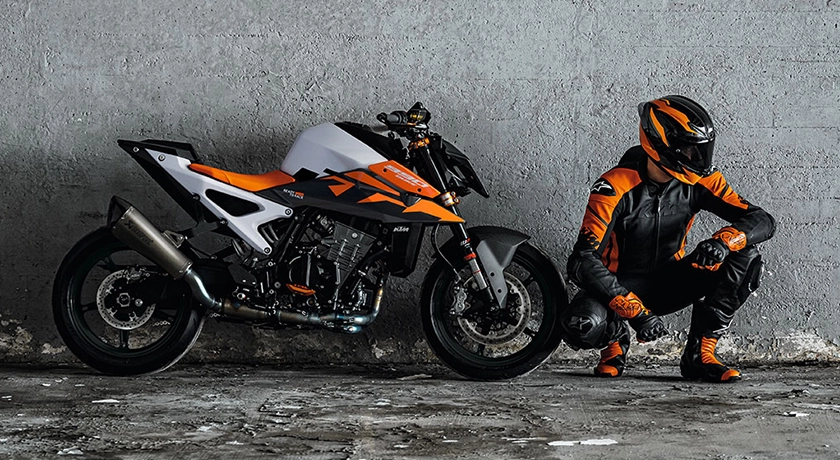 2026 KTM 990 Duke.webp