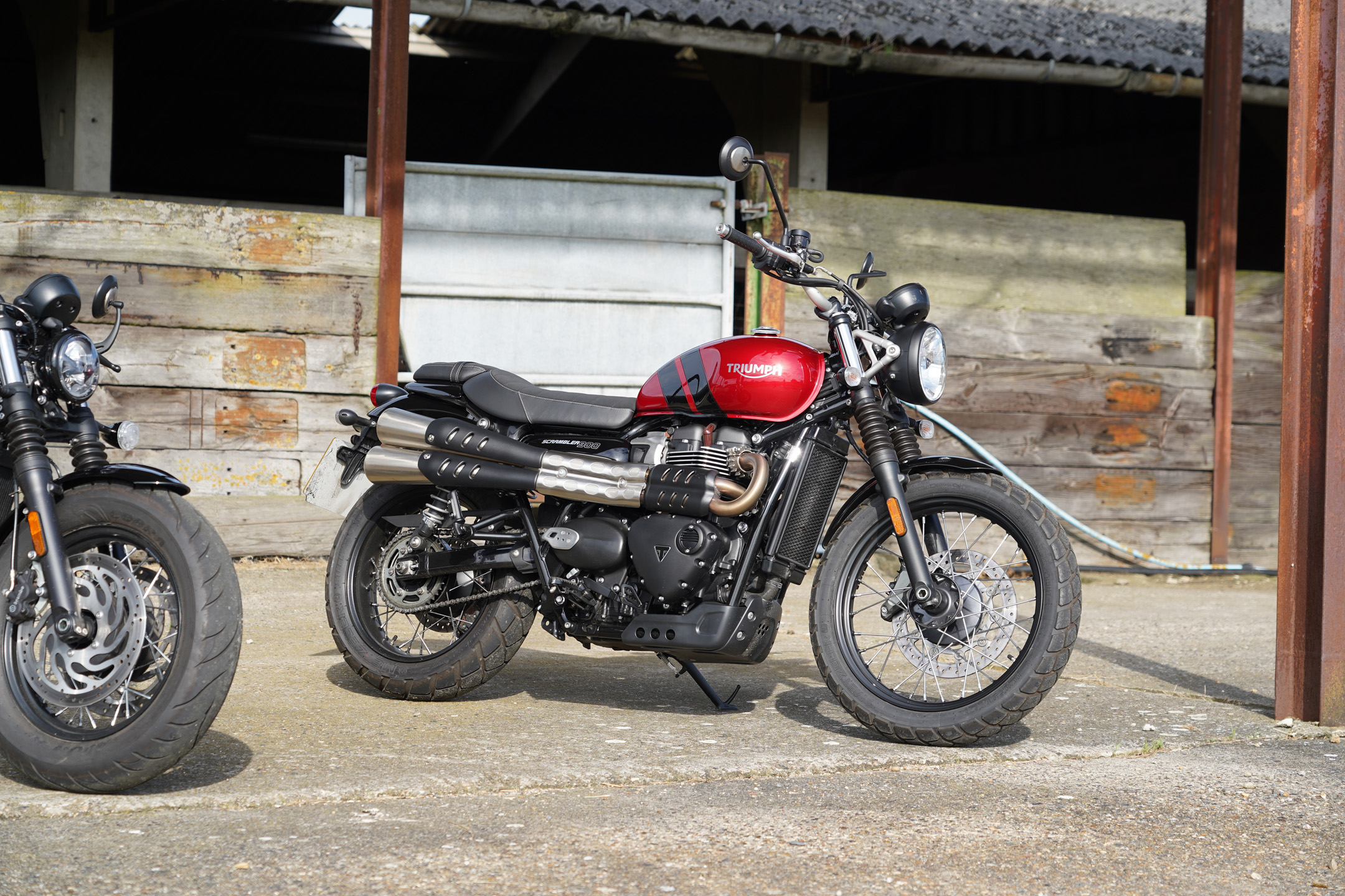 Triumph Scrambler 900 side view