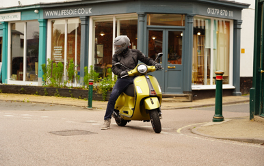 2023 Vespa GTS 300 Super Sport Review | The Statement Scooter With HPE power!