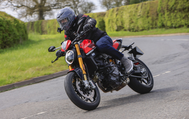 Top Ten Benefits of Commuting to Work By Motorcycle or Scooter