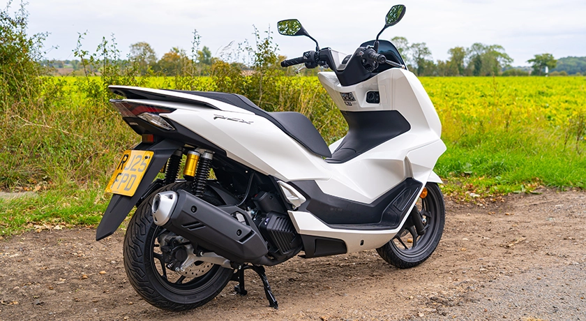 PCX125-DX-Scenic.webp