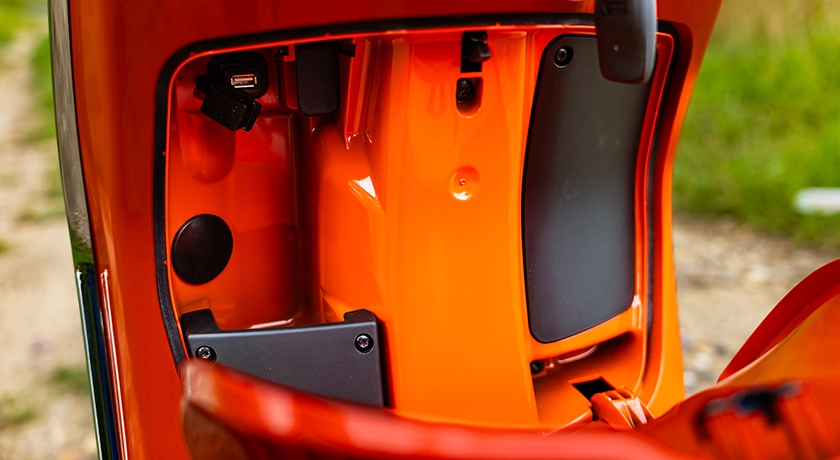 Primavera-Glovebox.webp