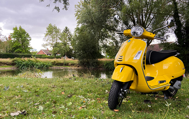 Vespa GTS Super 125 Road Test Review (Euro 4)