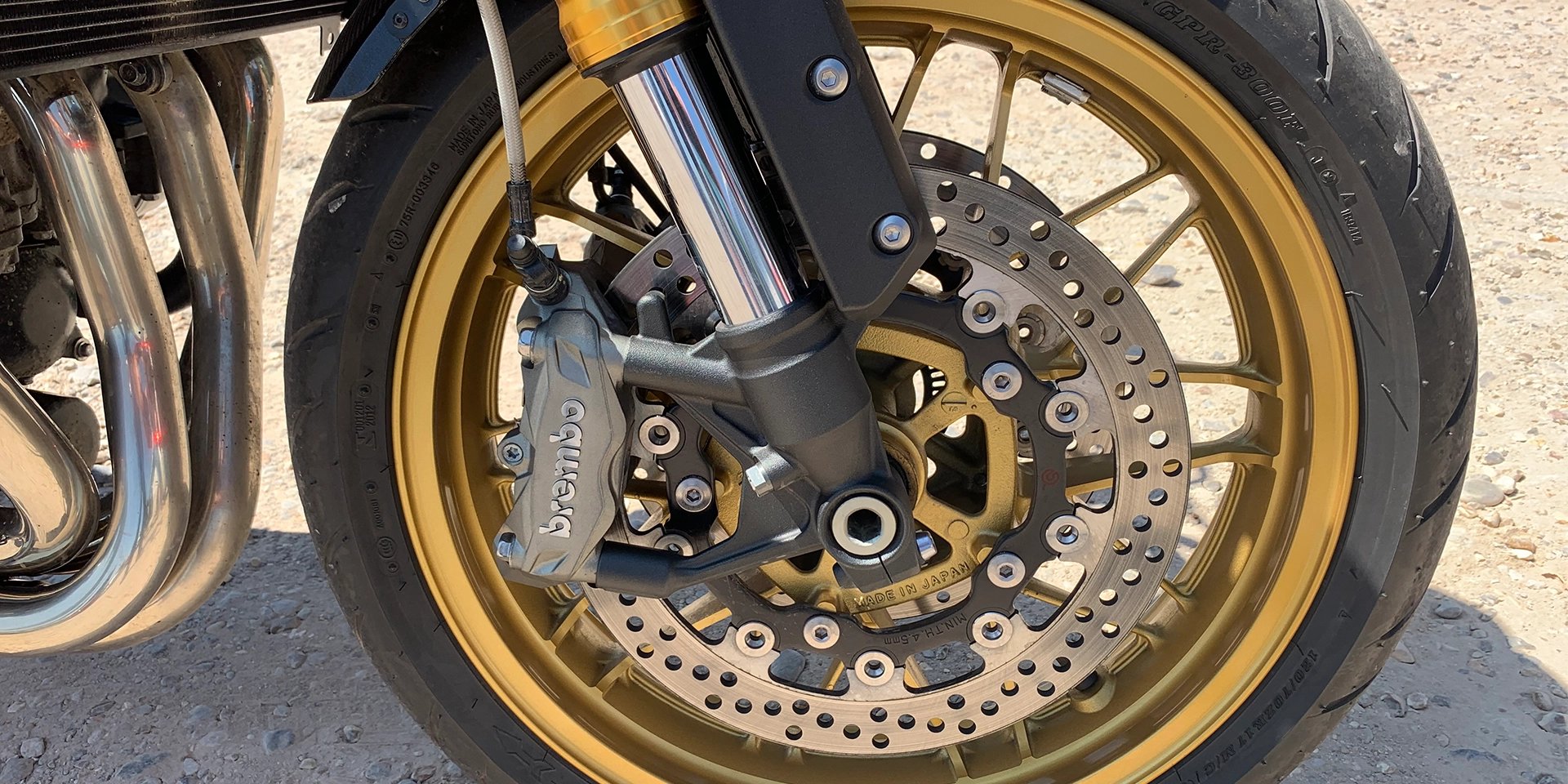 Kawasaki Z900RS SE WHEEL & TYRES (7).webp