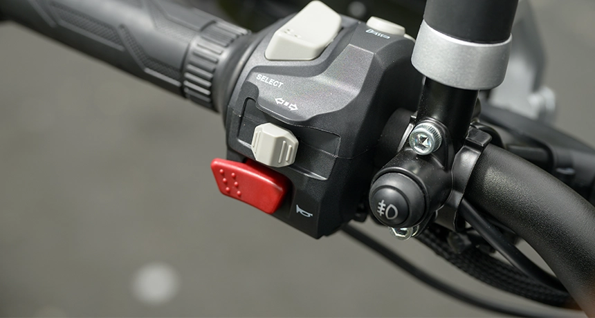 QJMotor SRT600 handlebars