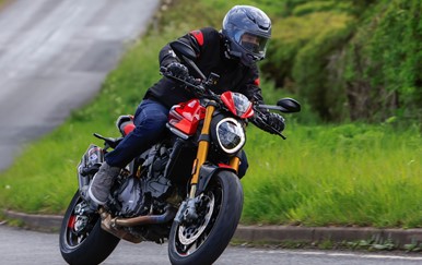 2023 Ducati Monster SP Review | How Good is this £14k Hooligan?