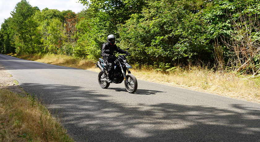 Sinnis SM-R 125 ride on