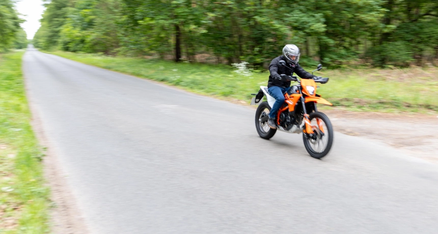 Riding4.webp