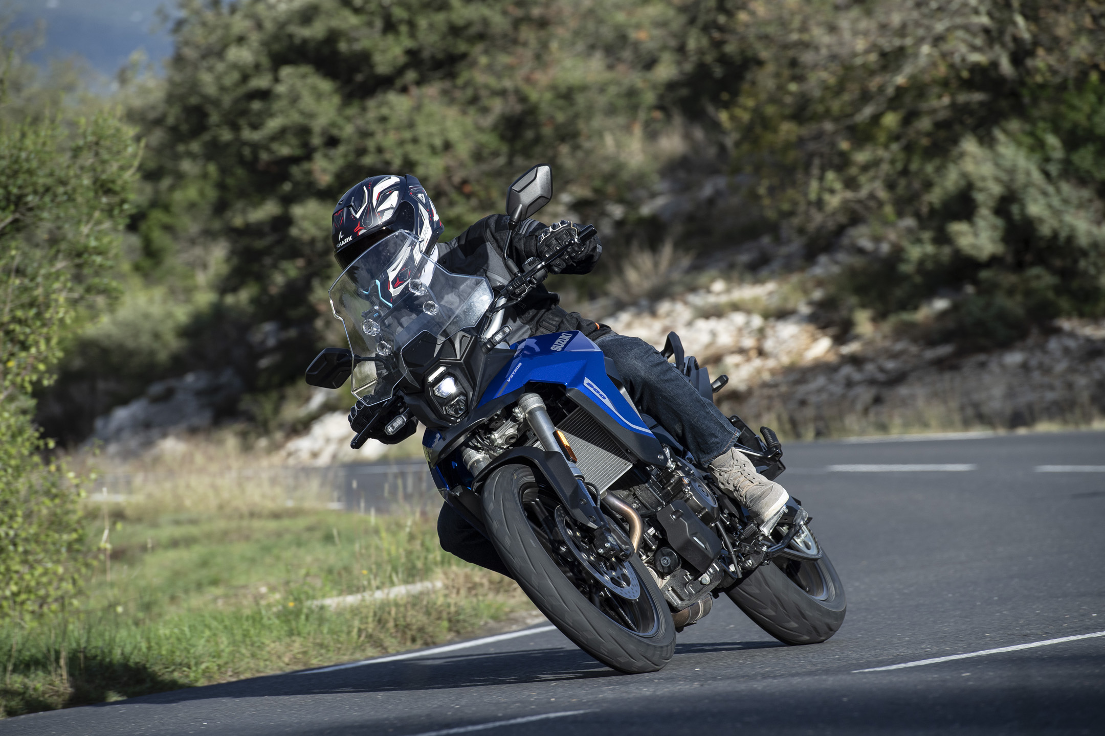 2023 Suzuki VStrom 800RE cornering