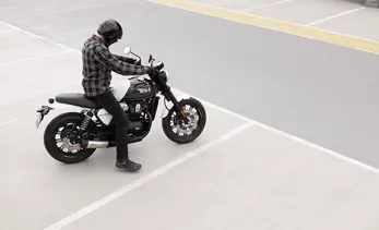 BSA Bantam 350 (2025) Motorcycle Review 