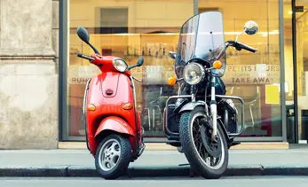Scooter vs Motorcycle for Commuting: Which is Best?