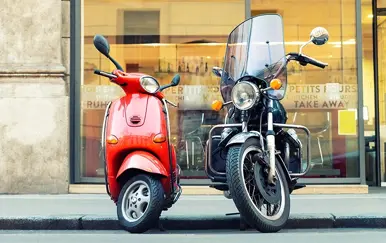 Scooter vs Motorcycle for Commuting: Which is Best?
