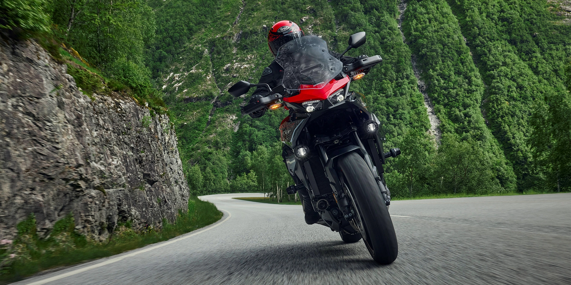 Honda CB1000GT Ride on 3.webp
