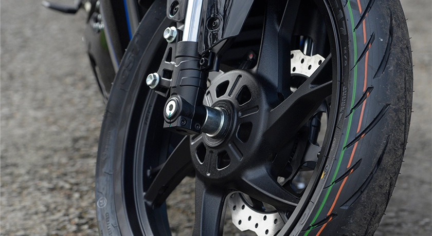 7. QJMotor Tyre.webp