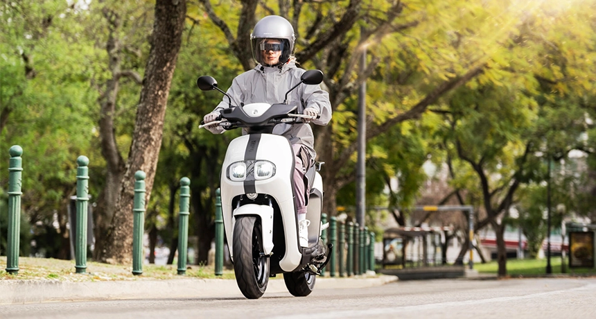 Yamaha Neos